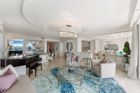 Copropriété à vendre à Miami, Floride: 3 chambres, 303.23 m2 № 1073914 - photo 22