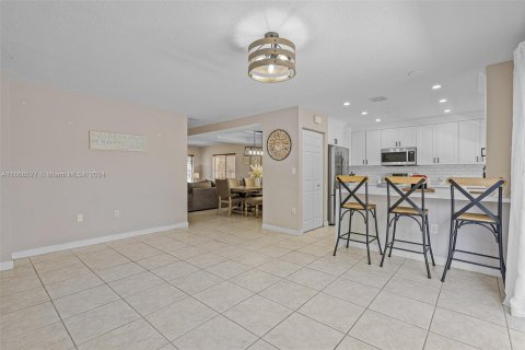 Casa en venta en Miami, Florida, 4 dormitorios, 199.93 m2 № 1384631 - foto 13