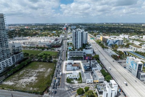 Immobilier commercial à vendre à Miami, Floride № 1077380 - photo 28