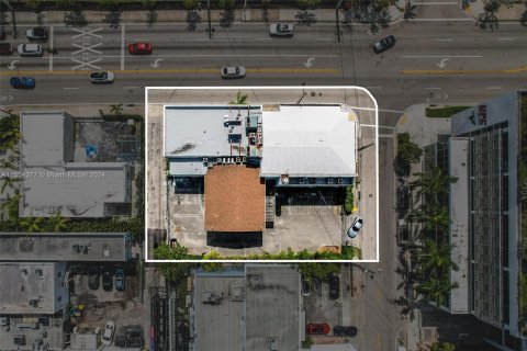 Immobilier commercial à vendre à Miami, Floride № 1077380 - photo 9