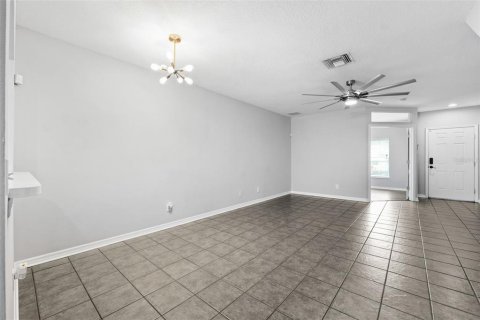 Touwnhouse à vendre à Odessa, Floride: 3 chambres, 124.21 m2 № 1322533 - photo 5