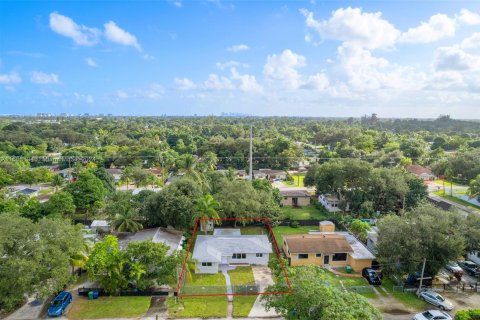 Villa ou maison à vendre à Miami, Floride: 4 chambres, 96.62 m2 № 1429887 - photo 26