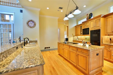 Casa en venta en Tampa, Florida, 4 dormitorios, 479.1 m2 № 1258616 - foto 16