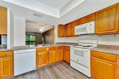 Touwnhouse à vendre à Clearwater, Floride: 3 chambres, 142.7 m2 № 1298560 - photo 5