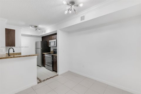 Condominio en venta en Miramar, Florida, 3 dormitorios, 107.77 m2 № 1357243 - foto 5