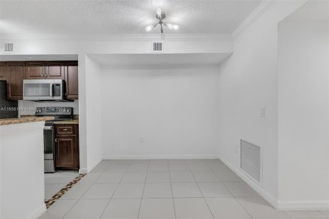 Condominio en venta en Miramar, Florida, 3 dormitorios, 107.77 m2 № 1357243 - foto 6