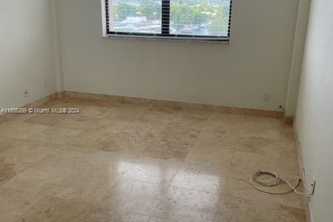 Copropriété à louer à North Miami, Floride: 2 chambres, 110.55 m2 № 1357244 - photo 12