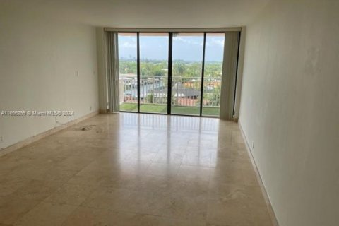 Copropriété à louer à North Miami, Floride: 2 chambres, 110.55 m2 № 1357244 - photo 8