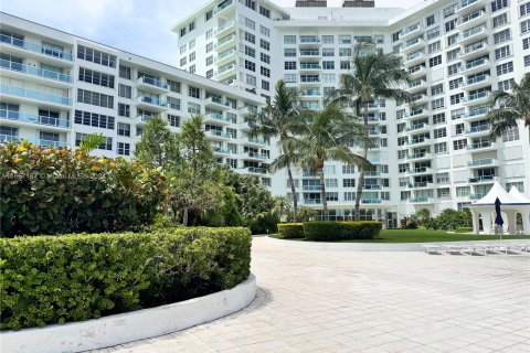 Condominio en alquiler en Miami Beach, Florida, 2 dormitorios, 95.69 m2 № 1357197 - foto 24