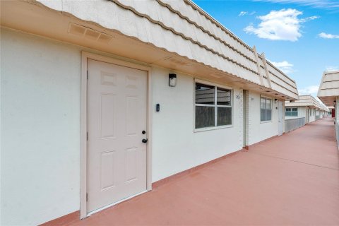 Copropriété à vendre à Delray Beach, Floride: 2 chambres, 84.26 m2 № 1059059 - photo 2