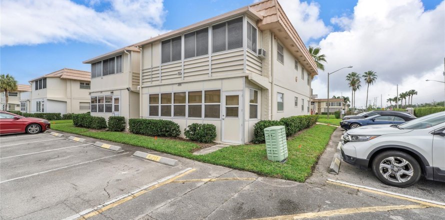 Condominio en Delray Beach, Florida, 2 dormitorios  № 1059059