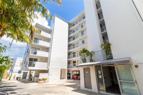 Condominio en venta en Miami Beach, Florida, 1 dormitorio, 61.78 m2 № 1331464 - foto 26