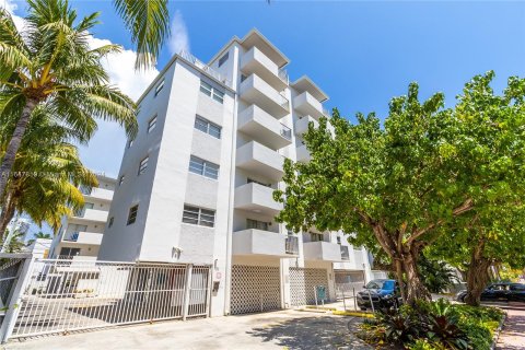 Condominio en venta en Miami Beach, Florida, 1 dormitorio, 61.78 m2 № 1331464 - foto 27