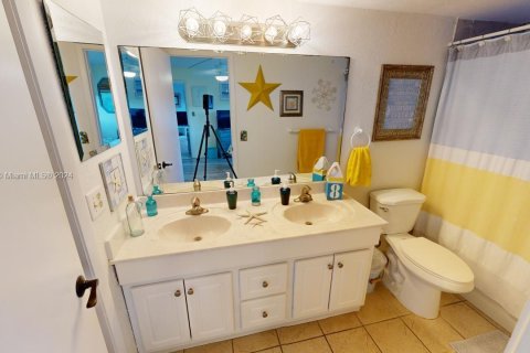 Condominio en venta en Key Largo, Florida, 2 dormitorios № 1331562 - foto 19