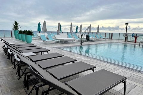 Condo in Hollywood, Florida, 1 bedroom  № 1033321 - photo 20