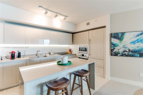 Copropriété à vendre à Hollywood, Floride: 1 chambre, 79.15 m2 № 1033321 - photo 4