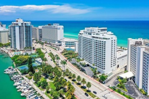 Condo in Miami Beach, Florida, 1 bedroom  № 1268729 - photo 9