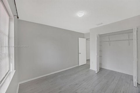 Villa ou maison à vendre à Miami, Floride: 3 chambres, 136.47 m2 № 1381632 - photo 20