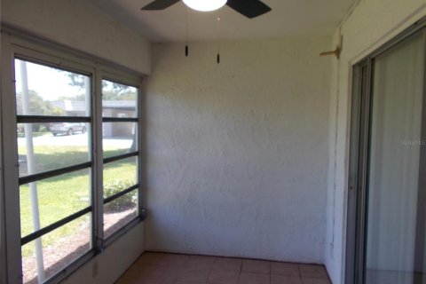 Condominio en venta en New Port Richey, Florida, 2 dormitorios, 88.81 m2 № 1243020 - foto 24