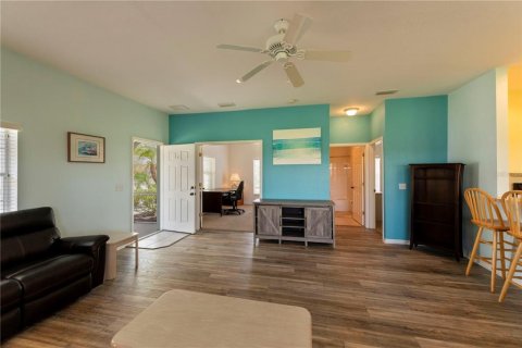 Villa ou maison à vendre à Punta Gorda, Floride: 2 chambres, 127.09 m2 № 1243057 - photo 10