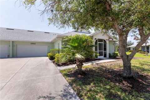 Villa ou maison à vendre à Punta Gorda, Floride: 2 chambres, 127.09 m2 № 1243057 - photo 1