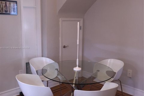 Condo in Miami Beach, Florida, 1 bedroom  № 1019239 - photo 6