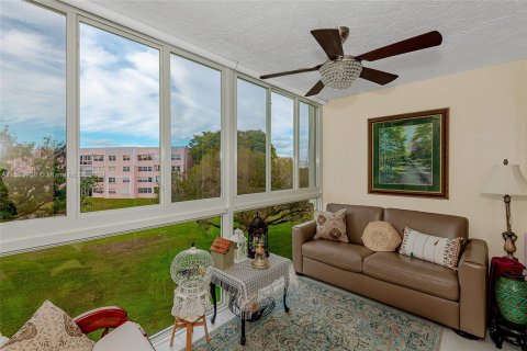 Condominio en venta en Sunrise, Florida, 2 dormitorios, 116.59 m2 № 1019241 - foto 27