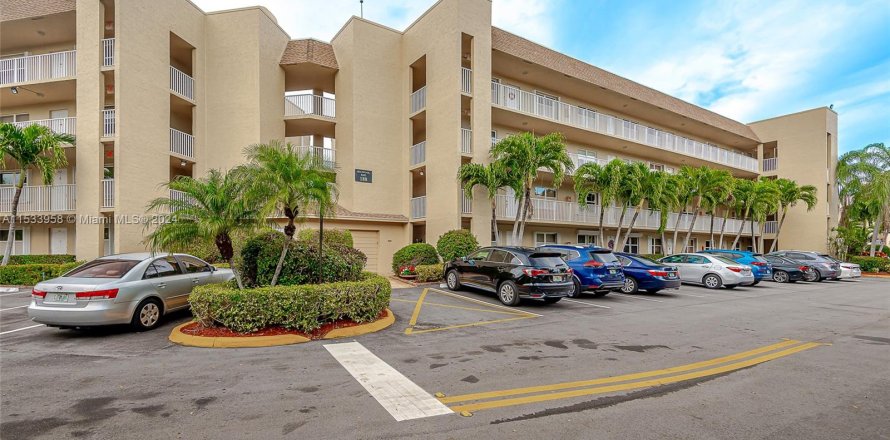 Condominio en Sunrise, Florida, 2 dormitorios  № 1019241