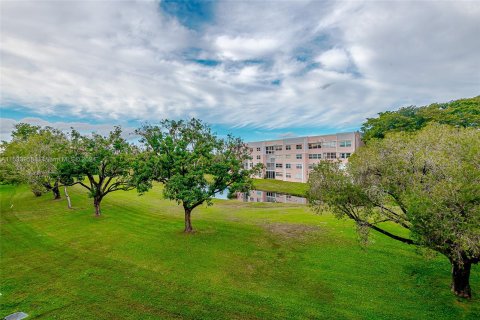 Condominio en venta en Sunrise, Florida, 2 dormitorios, 116.59 m2 № 1019241 - foto 29