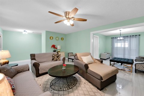 Casa en venta en Coral Springs, Florida, 4 dormitorios, 234.86 m2 № 1017951 - foto 25
