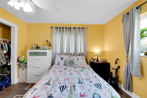 Casa en venta en Coral Springs, Florida, 4 dormitorios, 234.86 m2 № 1017951 - foto 16