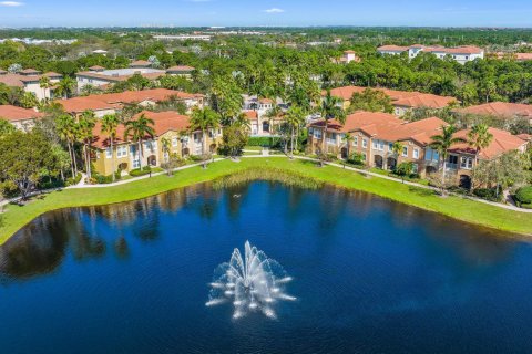 Copropriété à vendre à Palm Beach Gardens, Floride: 2 chambres, 100.06 m2 № 1018244 - photo 1