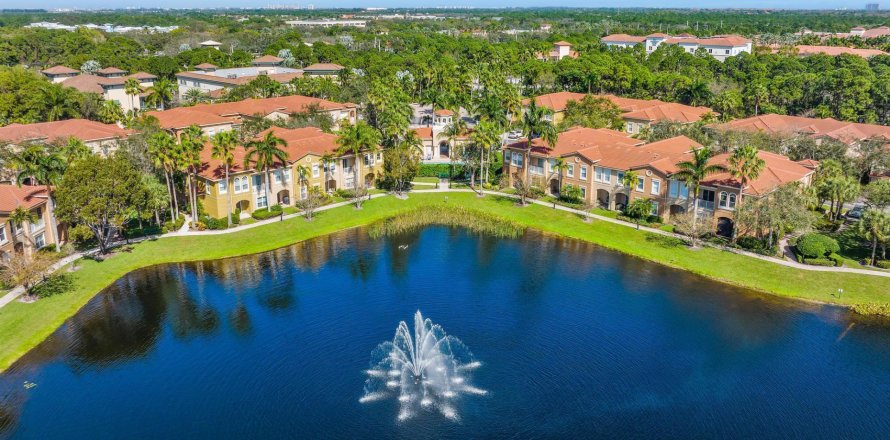 Condo à Palm Beach Gardens, Floride, 2 chambres  № 1018244