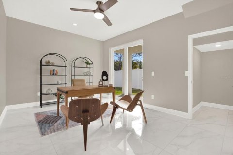 Townhouse in Tampa, Florida 4 bedrooms, 266.44 sq.m. № 1067293 - photo 23