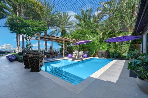 Casa en venta en Miami Beach, Florida, 4 dormitorios, 290.88 m2 № 1396008 - foto 30