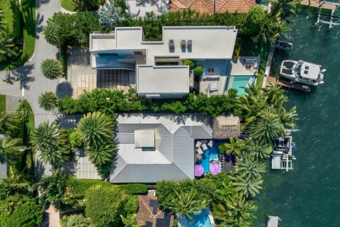 Casa en venta en Miami Beach, Florida, 4 dormitorios, 290.88 m2 № 1396008 - foto 9