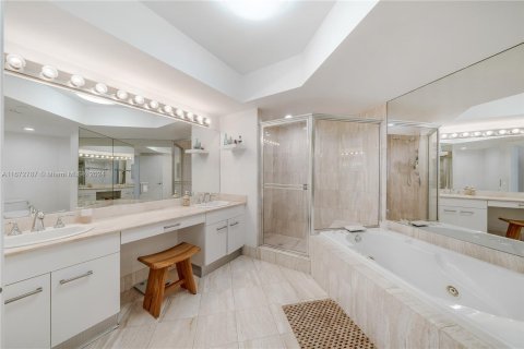 Condominio en venta en Aventura, Florida, 3 dormitorios, 173.73 m2 № 1396006 - foto 17