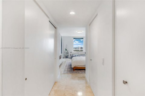 Condo in Aventura, Florida, 3 bedrooms  № 1396006 - photo 14