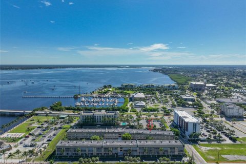 Copropriété à vendre à Punta Gorda, Floride: 2 chambres, 100.06 m2 № 1250564 - photo 27