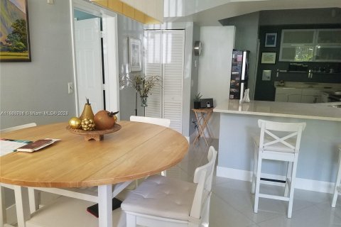 Copropriété à vendre à Aventura, Floride: 2 chambres, 100.06 m2 № 1331223 - photo 6