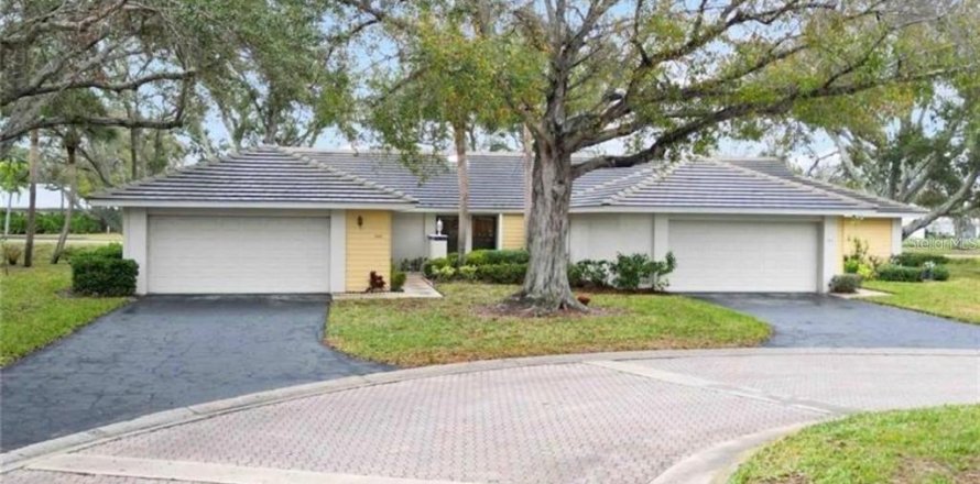 House in Venice, Florida 3 bedrooms, 130.16 sq.m. № 1394179