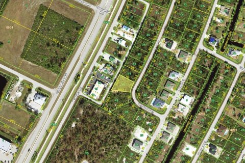 Terreno en venta en Port Charlotte, Florida № 1244249 - foto 3