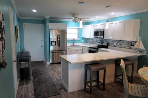 Condominio en venta en New Port Richey, Florida, 2 dormitorios, 128.95 m2 № 1039770 - foto 7