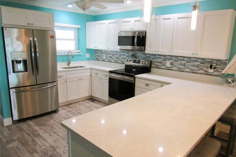 Condominio en venta en New Port Richey, Florida, 2 dormitorios, 128.95 m2 № 1039770 - foto 6