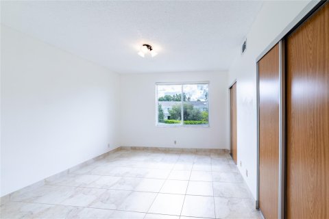 Adosado en venta en Tamarac, Florida, 2 dormitorios, 103.12 m2 № 1159820 - foto 23