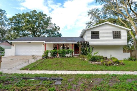 Villa ou maison à vendre à Lutz, Floride: 5 chambres, 209.96 m2 № 1070882 - photo 8