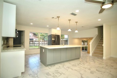 Villa ou maison à vendre à Lutz, Floride: 5 chambres, 209.96 m2 № 1070882 - photo 13