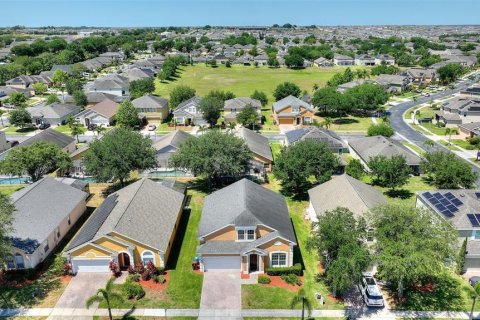 House in Davenport, Florida 5 bedrooms, 217.86 sq.m. № 1284013 - photo 13