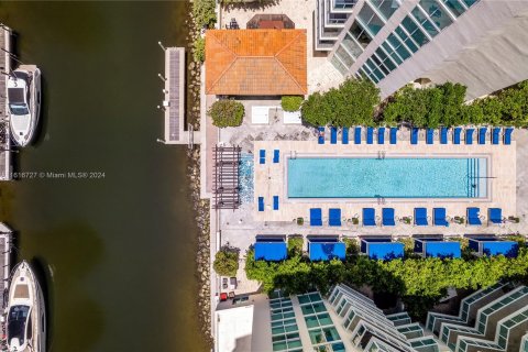 Copropriété à vendre à Sunny Isles Beach, Floride: 3 chambres, 135.73 m2 № 1240597 - photo 25