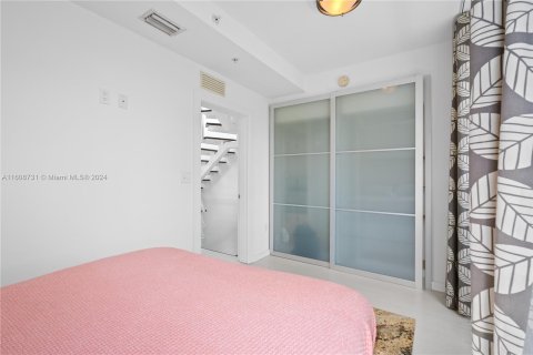 Townhouse in Miami Beach, Florida 2 bedrooms, 104.79 sq.m. № 1240633 - photo 17